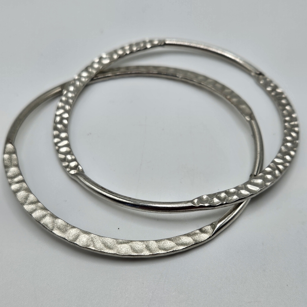 VINTAGE Silver Tone Hammered Bangle Bracelet Set of Two